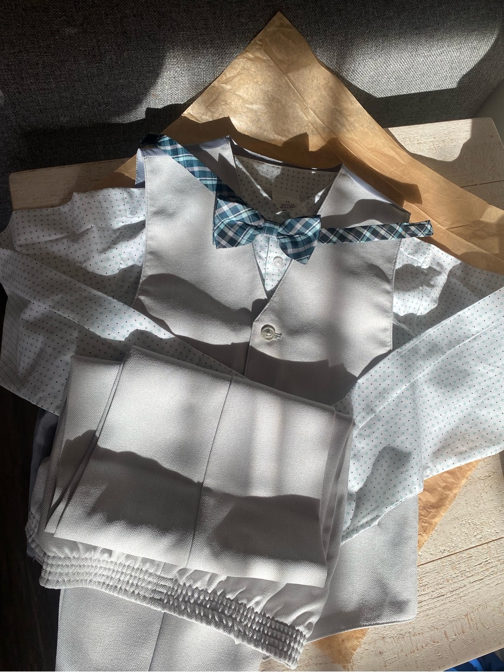 NWT Van Heusen 4 Piece Suit Boys Size 12